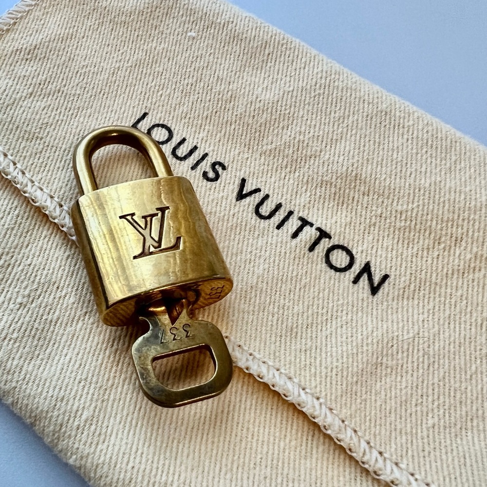 Key 337 Louis Vuitton Lock and Key set #337